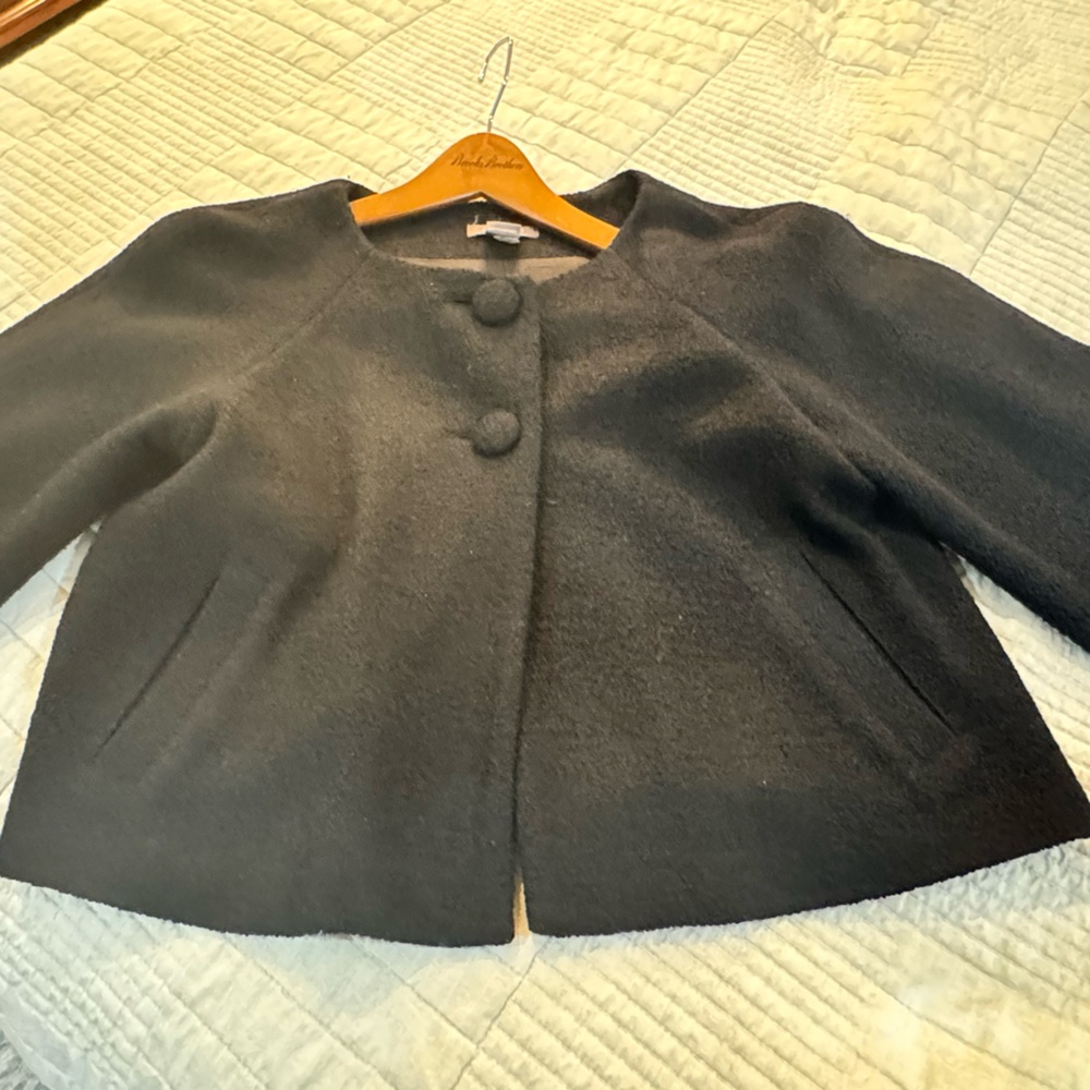 Kenar Black Wool Cape Jacket
Boucle cropped blazer